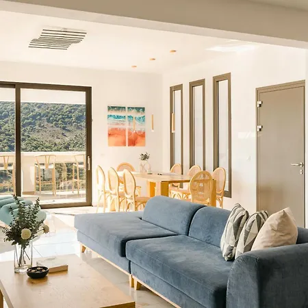Kefalonia Grande Mansion וילה *